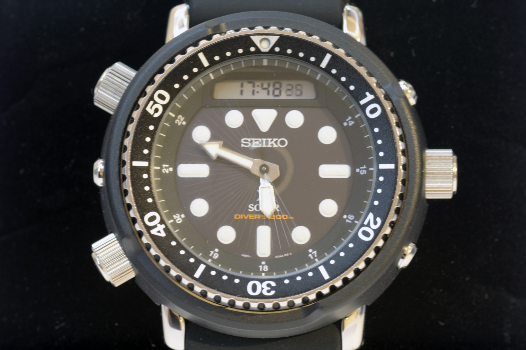Seiko — Prospex Solar Diver (SNJ025)
